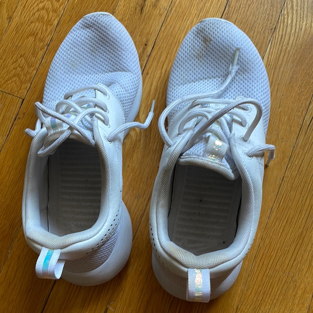 Nike net sneaker size 7.5